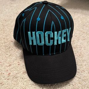 Hockey skateboarding pinstripe hat